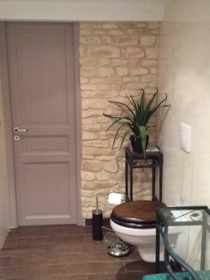 Clot De Felines Chambre Spacieuse Hotel Entrevaux Bagian luar foto